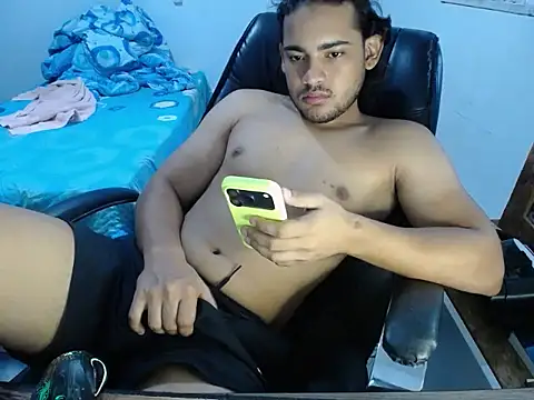 Snapshot of louis_rueda chatting on 07.02.26 louis rueda online show from 07.02.26