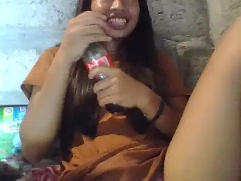Snapshot of PinayBlackbeauty_18-18 chatting on 07.21.26 PinayBlackbeauty 18-18 online show from 07.21.26
