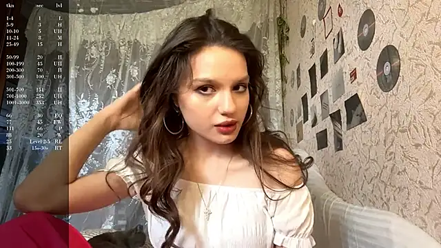 Snapshot of CarleenColley chatting on 05.29.26 CarleenColley online show from 05.29.26