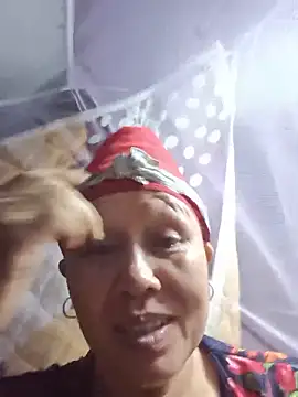 Snapshot of zanalove chatting on 05.17.26 zanalove online show from 05.17.26