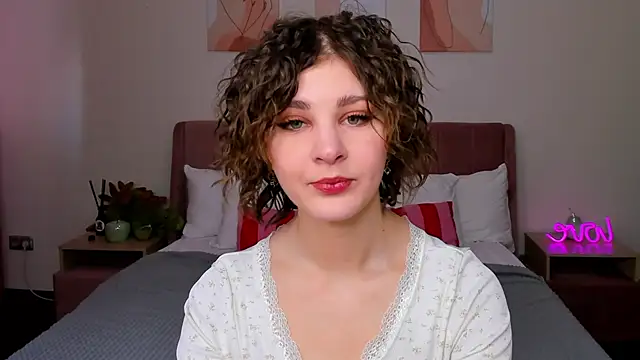 Kira  Fluffy online show from 05.25.26