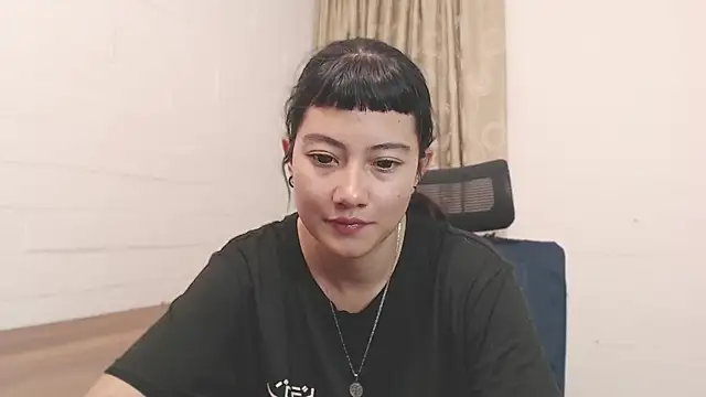 Snapshot of Waruicat chatting on 05.28.26 Waruicat online show from 05.28.26