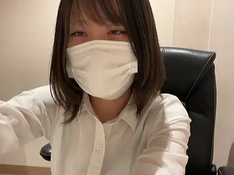 Snapshot of miniminimo_o chatting on 06.02.26 miniminimo o online show from 06.02.26