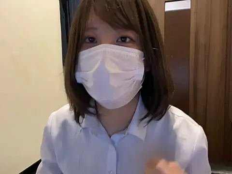Snapshot of miniminimo_o chatting on 06.07.26 miniminimo o online show from 06.07.26