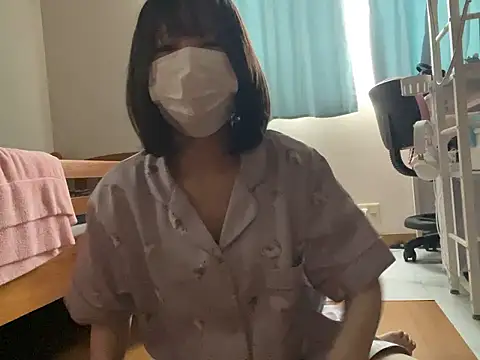 Snapshot of miniminimo_o chatting on 06.07.26 miniminimo o online show from 06.07.26