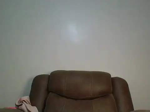 Snapshot of sexy_dove chatting on 05.29.26 sexy dove online show from 05.29.26