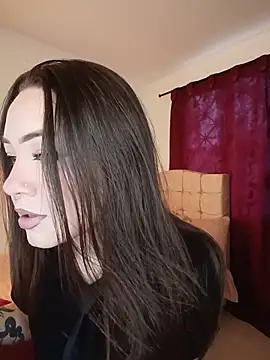 Snapshot of paariiss_ chatting on 05.28.26 paariiss online show from 05.28.26