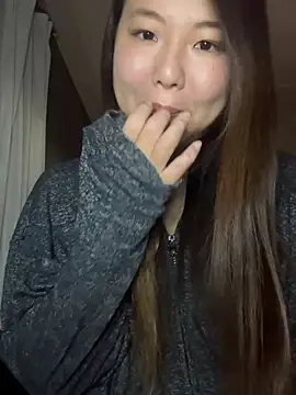 Snapshot of yuanae chatting on 05.18.26 yuanae online show from 05.18.26