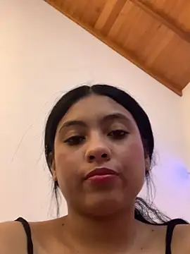 Snapshot of Paula-sinz chatting on 05.21.26 Paula-sinz online show from 05.21.26