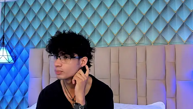 Sofia-Ethan online show from 05.31.26