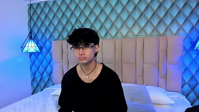Sofia-Ethan online show from 06.24.26