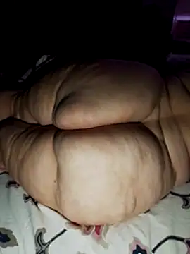 Snapshot of MegaAssMature chatting on 05.27.26 MegaAssMature online show from 05.27.26