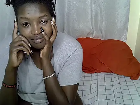 Snapshot of Lorainebabes chatting on 06.22.26 Lorainebabes online show from 06.22.26