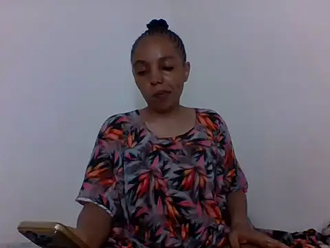 silk couple1 online show from 07.18.26
