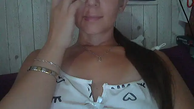 Bella--White online show from 07.15.26