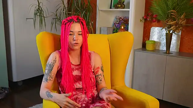 Snapshot of ArceliaTello chatting on 05.19.26 ArceliaTello online show from 05.19.26