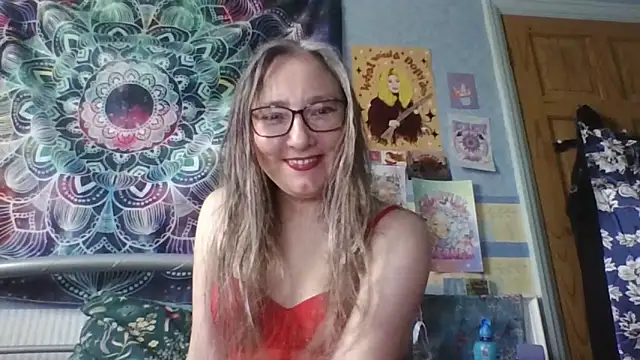 Snapshot of Izzylove47 chatting on 06.01.26 Izzylove47 online show from 06.01.26