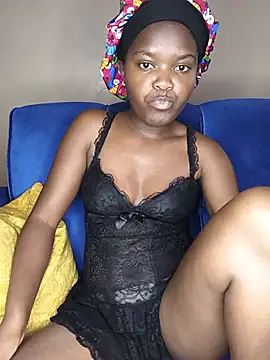 Snapshot of little_creamy chatting on 05.21.26 little creamy online show from 05.21.26