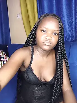Snapshot of little_creamy chatting on 05.23.26 little creamy online show from 05.23.26