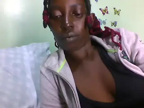 Snapshot of maamypussy chatting on 05.24.26 maamypussy online show from 05.24.26