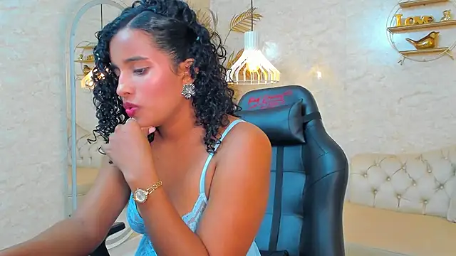Snapshot of Horny_Curls chatting on 07.03.26 Horny Curls online show from 07.03.26