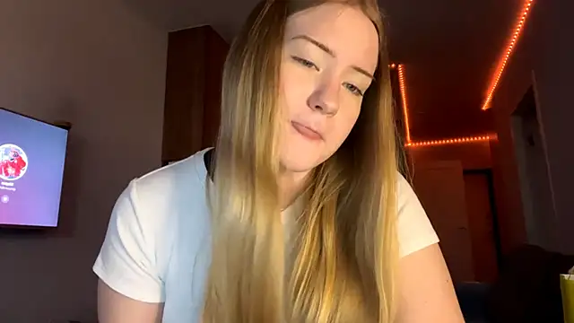 Snapshot of Lisi_Kiss_ chatting on 05.25.26 Lisi Kiss online show from 05.25.26