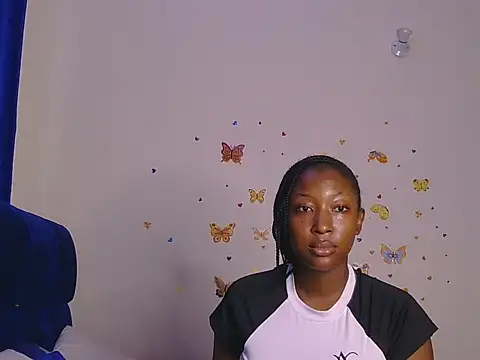 Snapshot of KittyKissess chatting on 05.27.26 KittyKissess online show from 05.27.26