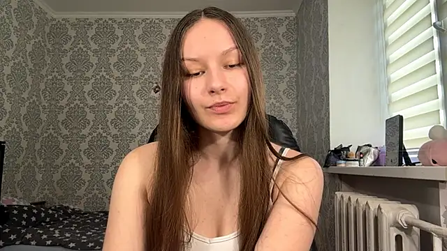 ShaylaChong online show from 06.03.26