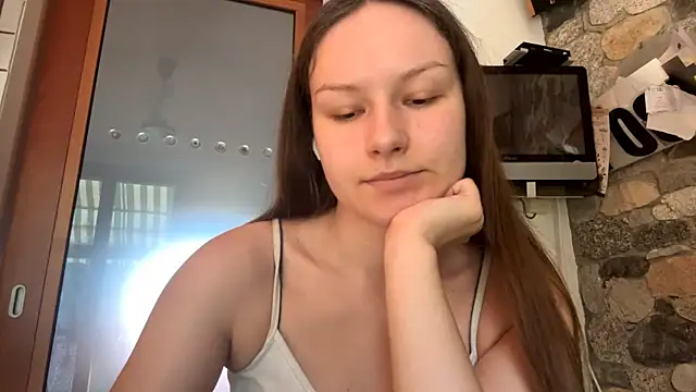 ShaylaChong online show from 07.15.26