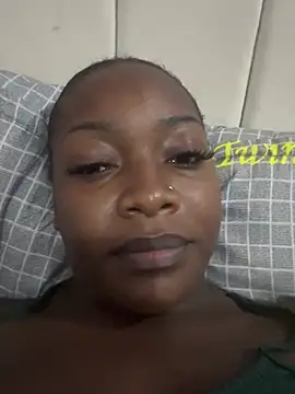 Snapshot of sexy_linah01 chatting on 05.18.26 sexy linah01 online show from 05.18.26