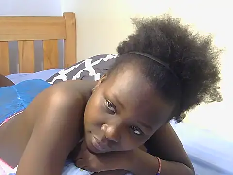 Snapshot of tessy_kitty chatting on 05.21.26 tessy kitty online show from 05.21.26