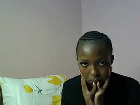 Snapshot of misslev chatting on 05.17.26 misslev online show from 05.17.26