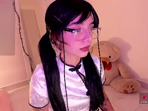 Snapshot of gothv chatting on 05.24.26 gothv online show from 05.24.26
