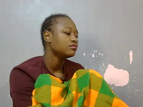 Petite Ebony10 online show from 06.18.26