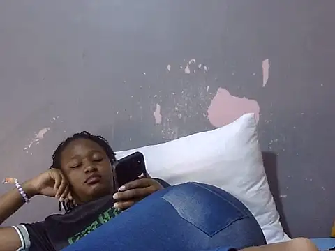 Petite Ebony10 online show from 07.14.26