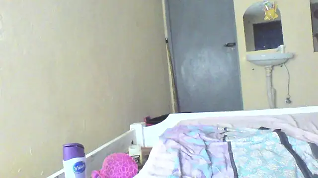 Snapshot of sexybaddie1 chatting on 05.23.26 sexybaddie1 online show from 05.23.26