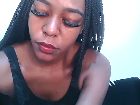 Snapshot of secxy-Petite chatting on 05.28.26 secxy-Petite online show from 05.28.26