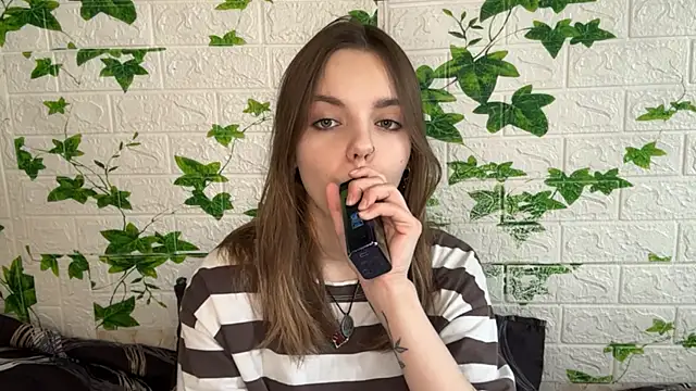 Snapshot of LisaPorse chatting on 05.23.26 LisaPorse online show from 05.23.26