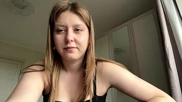 Snapshot of HeyItsAgata chatting on 05.23.26 HeyItsAgata online show from 05.23.26