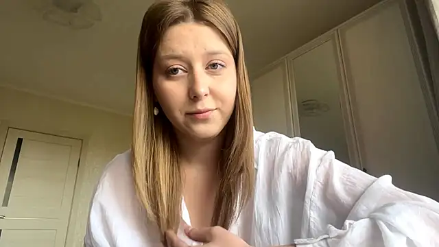 Snapshot of HeyItsAgata chatting on 05.24.26 HeyItsAgata online show from 05.24.26