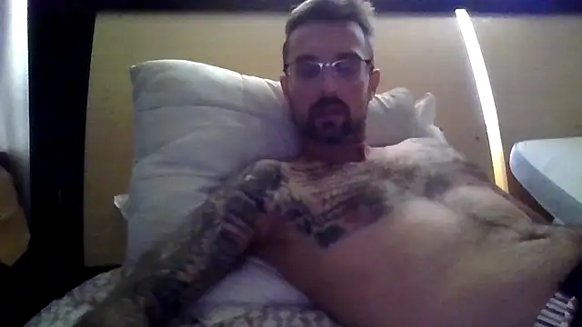 Snapshot of MrDGrey chatting on 06.28.26 MrDGrey online show from 06.28.26