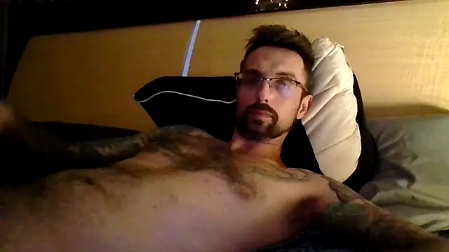 Snapshot of MrDGrey chatting on 07.11.26 MrDGrey online show from 07.11.26
