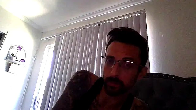 Snapshot of MrDGrey chatting on 07.31.26 MrDGrey online show from 07.31.26