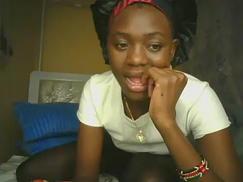 Snapshot of Preetygirlyz chatting on 07.23.26 Preetygirlyz online show from 07.23.26