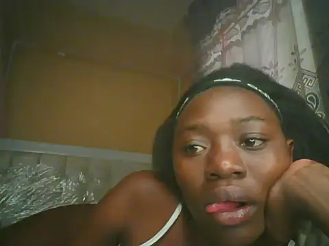 Snapshot of Preetygirlyz chatting on 07.24.26 Preetygirlyz online show from 07.24.26