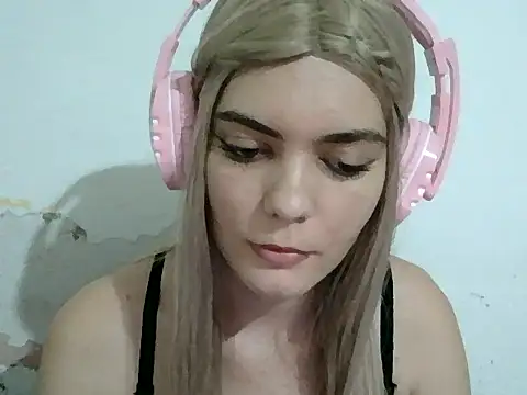 Snapshot of Angel_Ristoww chatting on 05.22.26 Angel Ristoww online show from 05.22.26