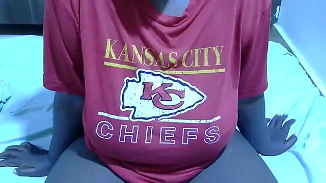 RawHoneyXo- online show from 05.18.26