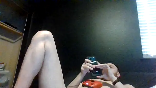 Snapshot of Tallhungcloudyyy chatting on 05.20.26 Tallhungcloudyyy online show from 05.20.26