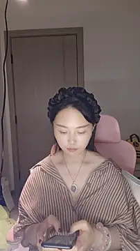 lylxili online show from 06.04.26