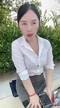 lylxili online show from 07.20.26